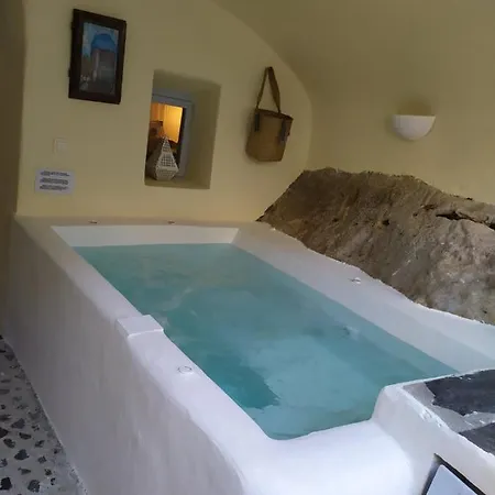 Barbarossa Emporio (Santorini)