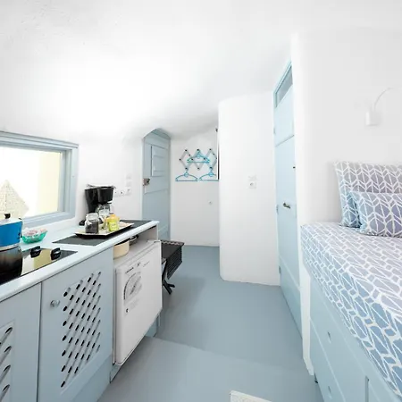 Barbarossa Emporio (Santorini)