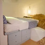 Barbarossa Emporio (Santorini)